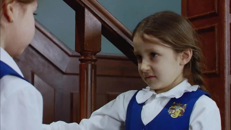 Кадры из сериала Закрытая школа (2011)